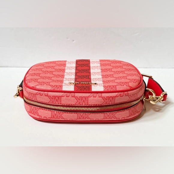 SOLD! MICHAEL KORS JET SET TRAVEL MD OVAL CAMERA CROSSBODY BAG MK DARK SANGRIA - Picture 5 of 14